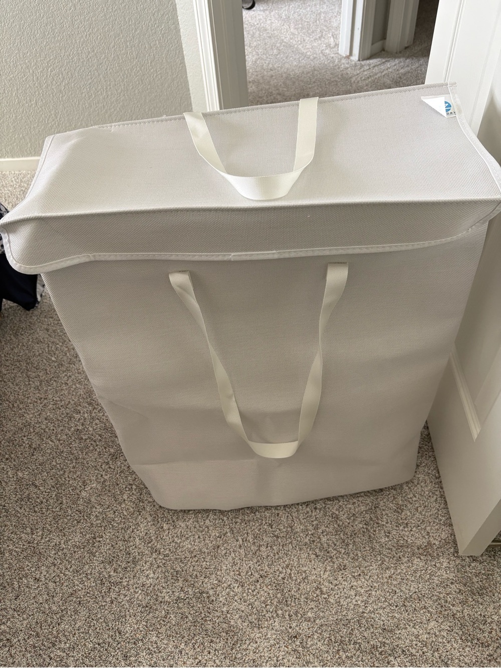 NWOT Canvas Laundry & Storage Tote – Cream Carry Bag